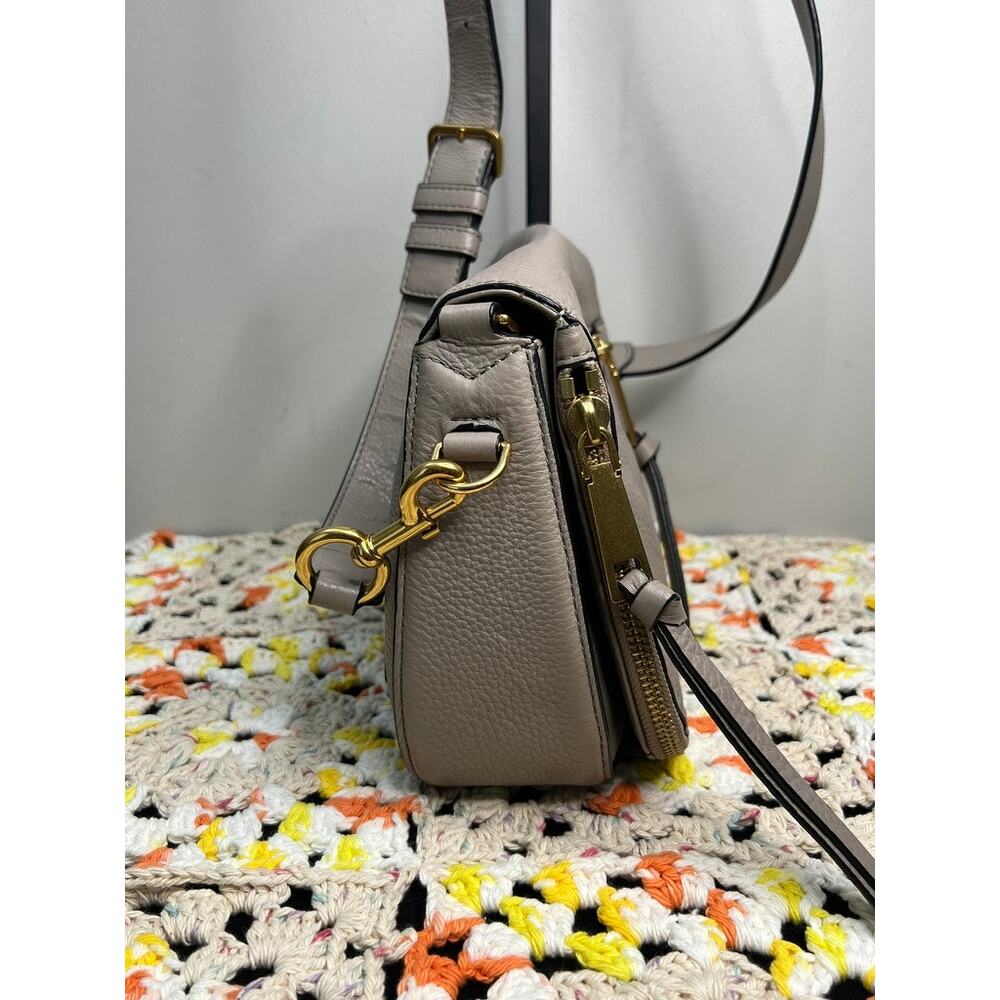 Marc Jacobs Recruit Nomad Pebbled Leather Saddle Crossbody Bag Taupe Gray - Picture 6 of 14